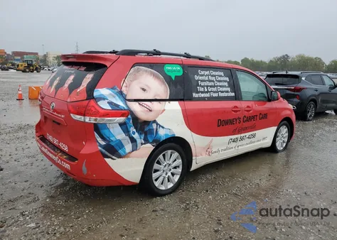 2014 Toyota Sienna Le z USA, uszkodzony, nr VIN 5TDJK3DC0ES091490